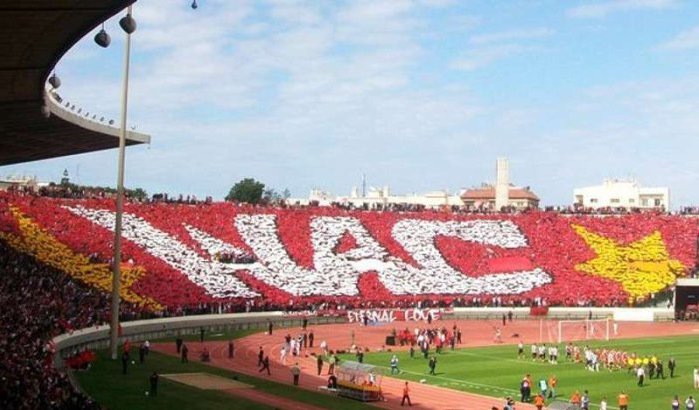 Algerijnen enthousiast over Marokkaanse tifo's