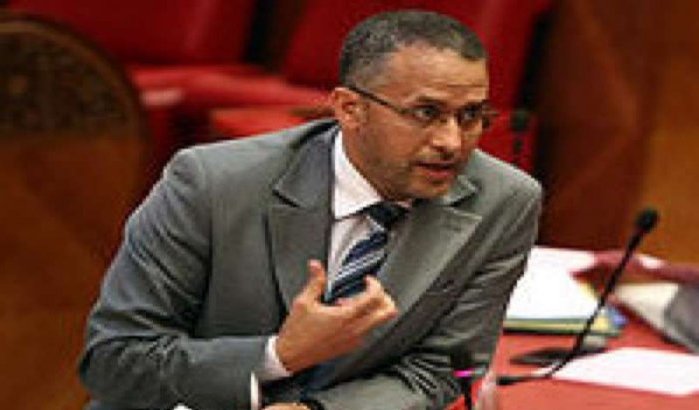 PJD-minister eist miljoen dirham van krant
