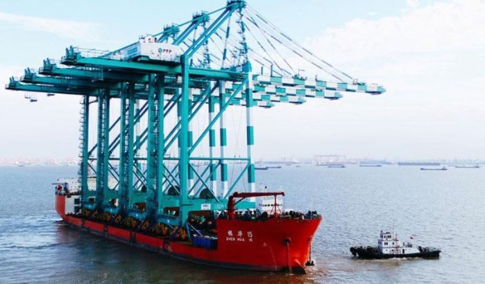 Chinese 'megakranen' maken haven Tanger nog groter
