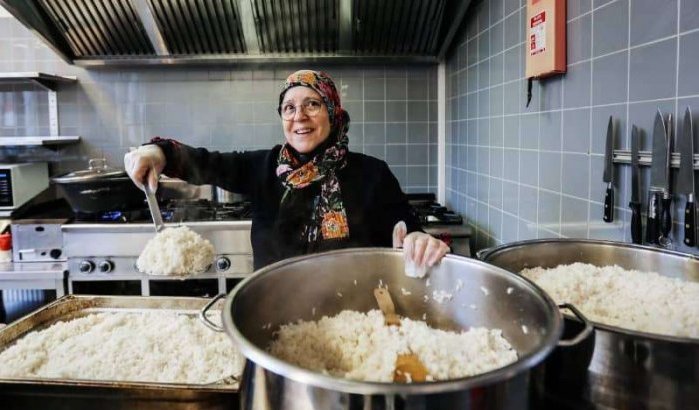 Sabah El Khamlichi kookt voor mensen die het niet breed hebben