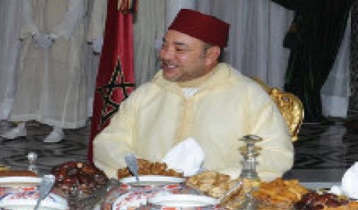 Mohammed VI en Lalla Salma nemen Iftar bij minister Akhannouch