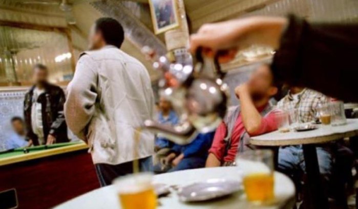 Cafés in Al Hoceima bedreigd door torenhoge boetes