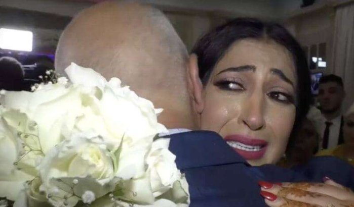 Dounia Boutazout huilt van geluk op trouwfeest (video)