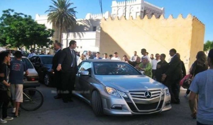 Koning Mohammed VI berispt agent in Marrakech om voorrang