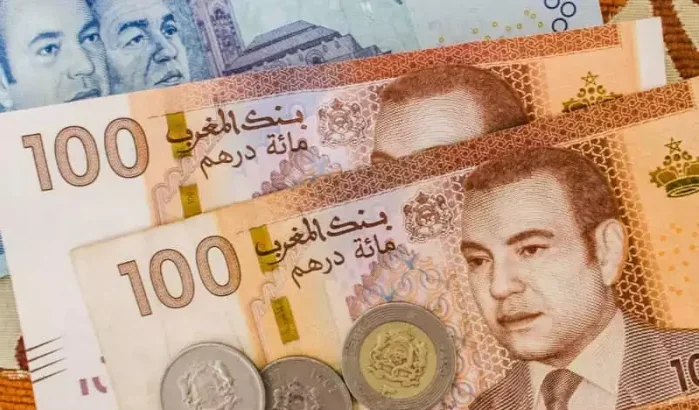Dirham sterker dan euro, zwakker dan dollar