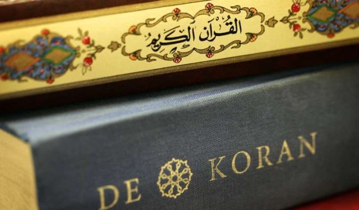 Moslims Nederland delen 15.000 korans uit op Koningsdag