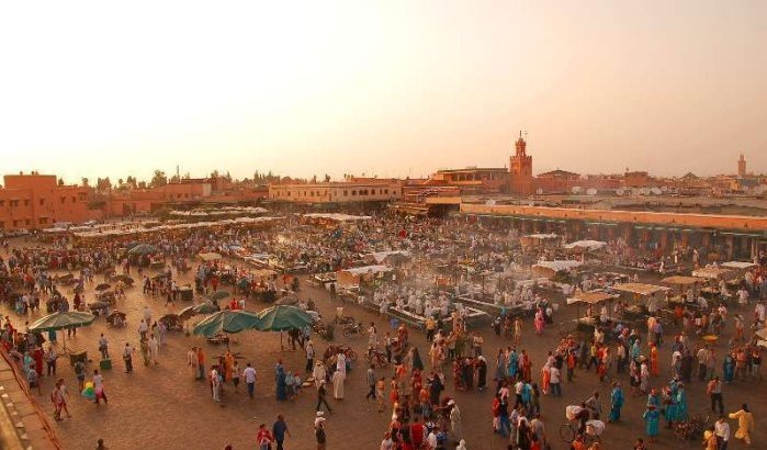 Marokkaanse Djemaa El Fna plein in 1974