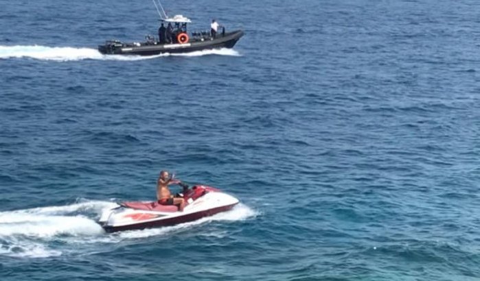 Koning Mohammed VI gespot op jetski in Cabo Negro (video) 