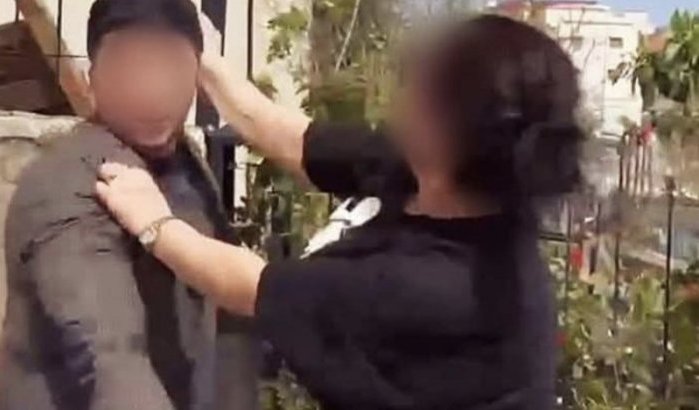 Marokkaanse uit buitenland riskeert celstraf voor slaan kaïd in Marokko (video)