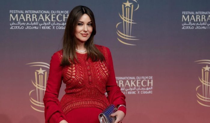 Monica Bellucci straalt tijdens fotoshoot in Marrakech (video)