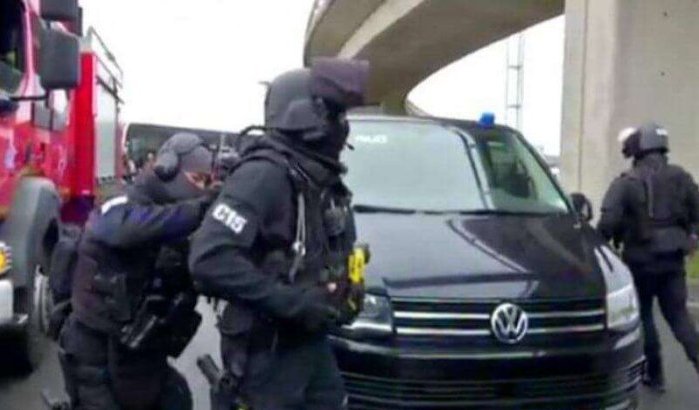 Man probeert op vliegtuig naar Rabat te stappen met zaag in schoen