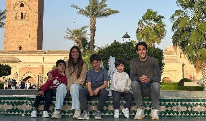 Spaanse international met gezin in Marrakech gespot (foto's)