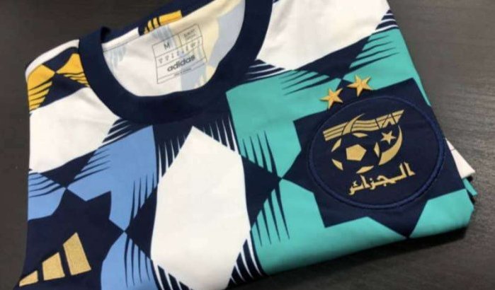 Algerijns voetbalshirt: controverse op internet zwelt aan