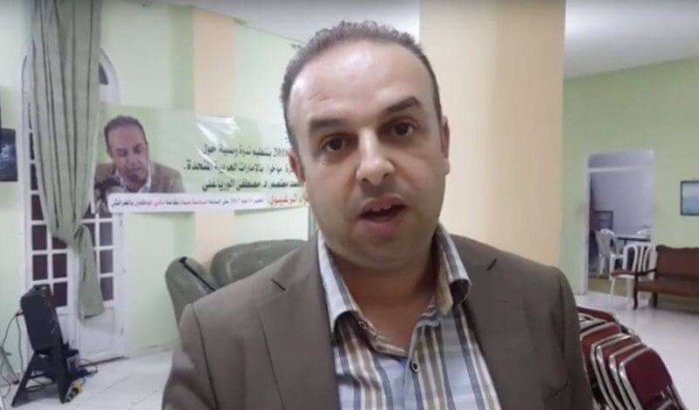 Marokkaanse schrijver Mohcin Akhrif geëlektrocuteerd op boekenbeurs Tetouan
