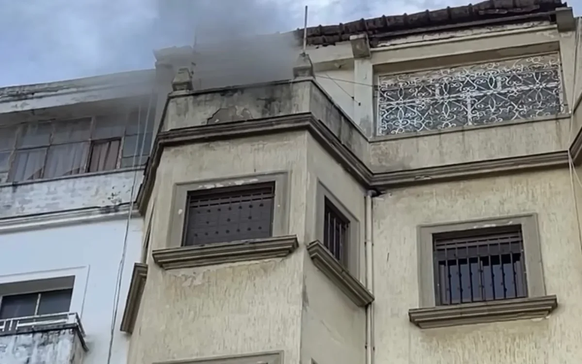 Explosie en grote brand aan boulevard Tanger 