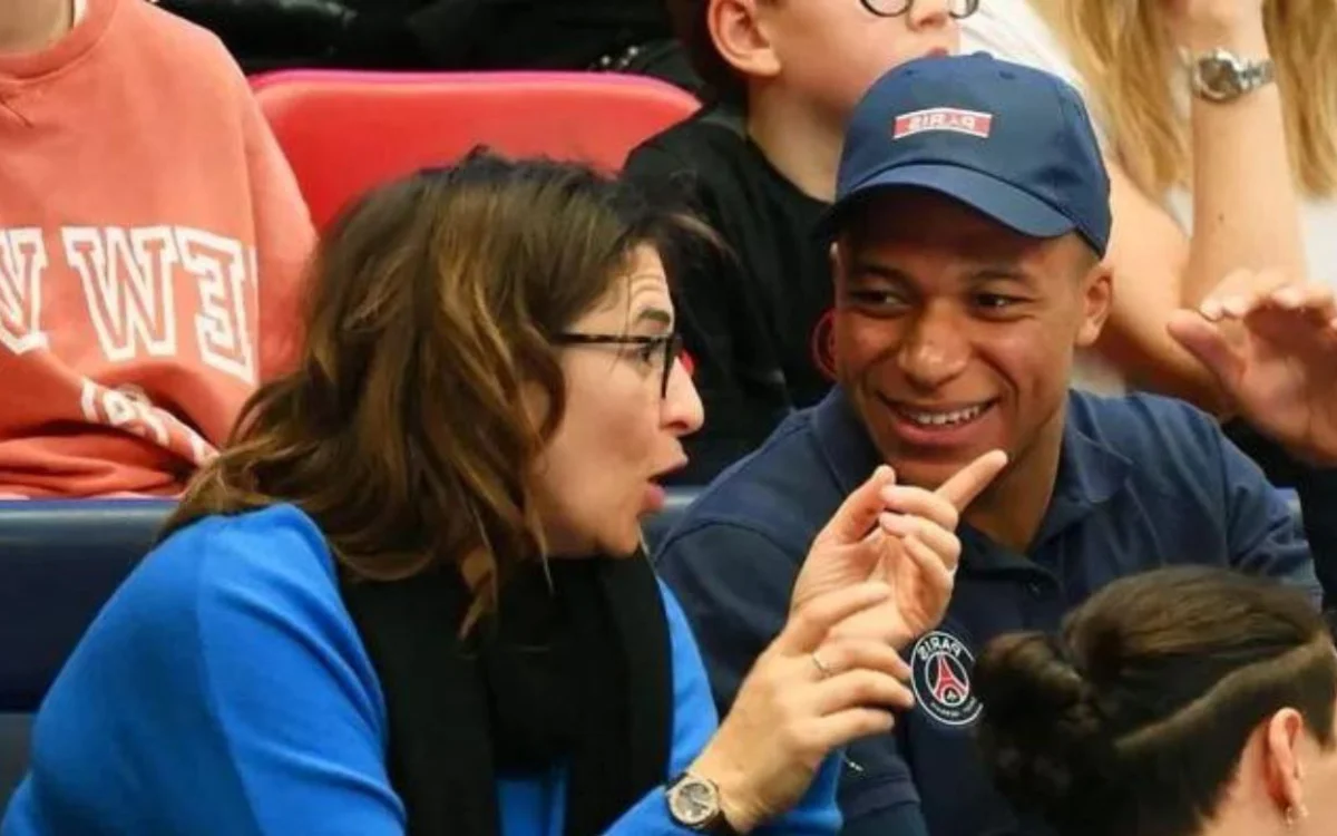 Fayza Lamari, moeder Kylian Mbappé, op privébezoek in Marrakech