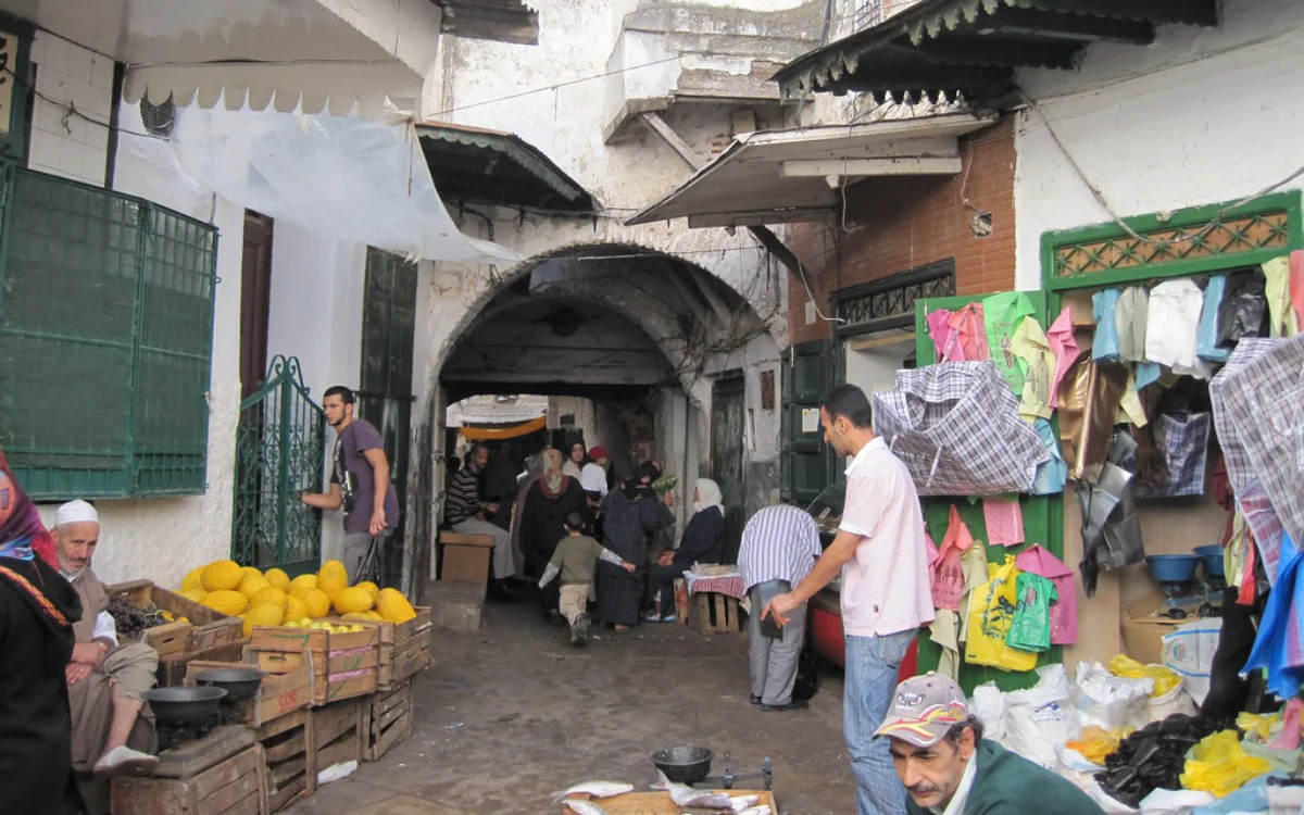 Contrast in Tetouan: eten goedkoper, school onbetaalbaar