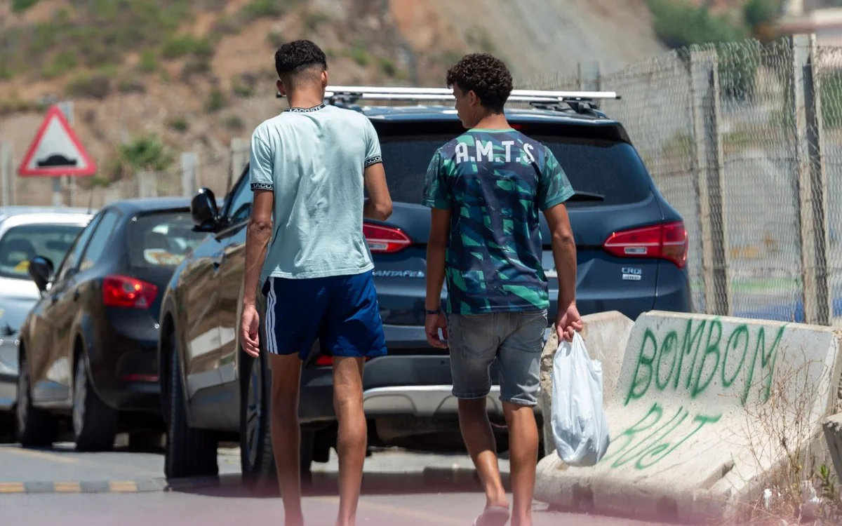 Marokkaanse jongeren in Spanje ruilen school massaal in voor baan