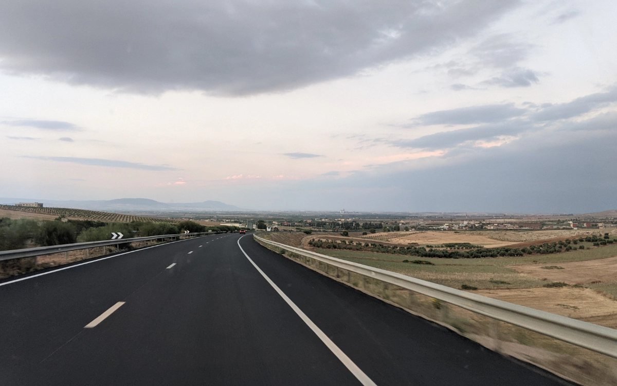 1,1 miljard dirham winst: Marokkaans bedrijf pakt leeuwendeel Nador-snelweg