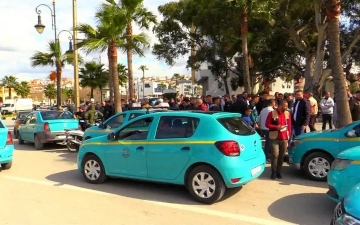 Toekomst van de taxi in Marokko: controleurs gaan undercover 