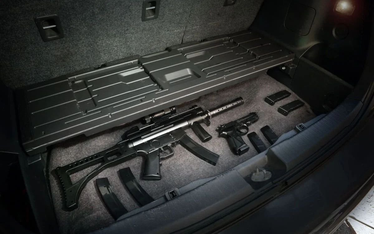 Klopjacht in Al Hoceima na vondst vuurwapens en kogels in achtergelaten wagen