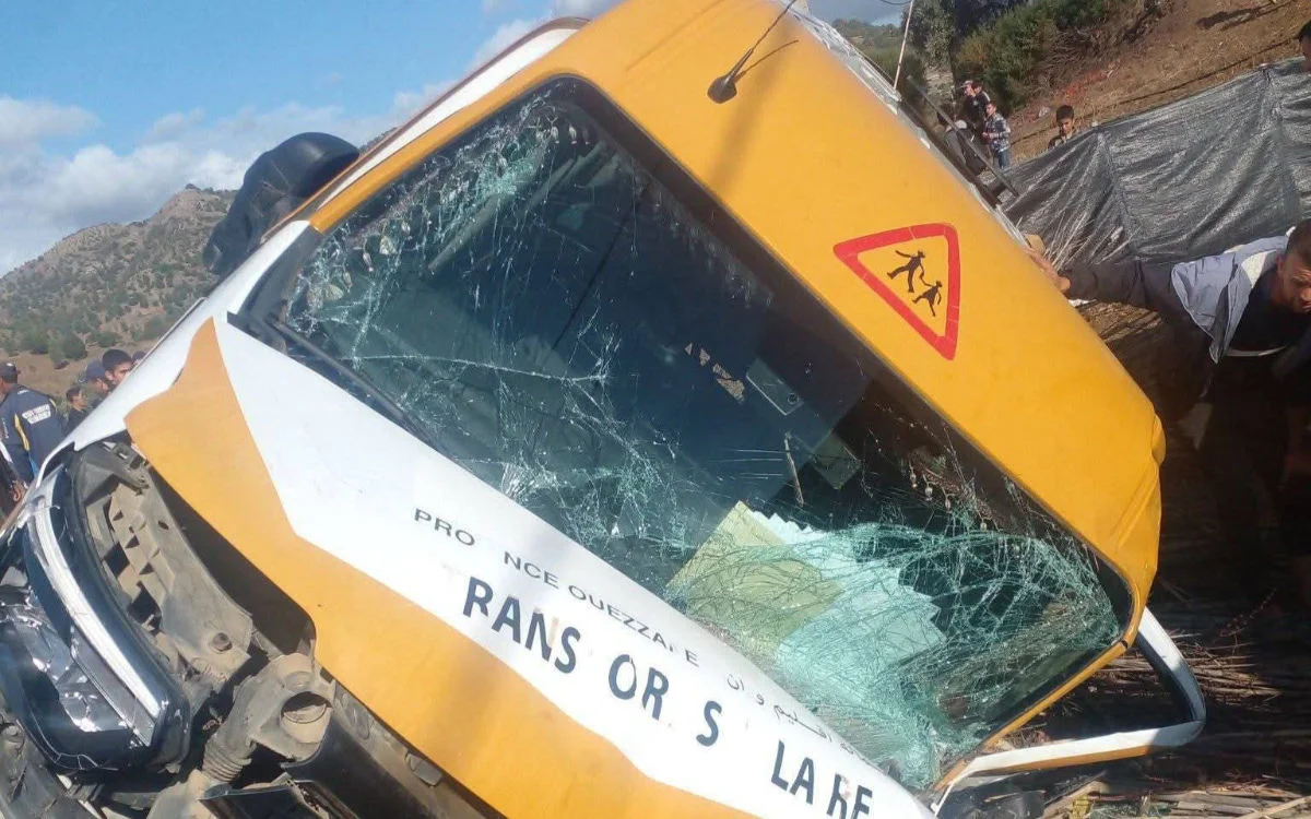 Schoolbus kantelt in Ouezzane, twintig kinderen gewond