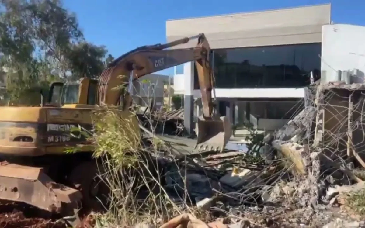 Luxe villa's van miljardair gesloopt bij Tetouan