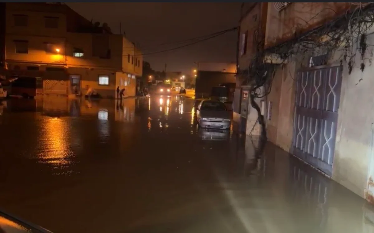 Tanger onder water na storm Harry