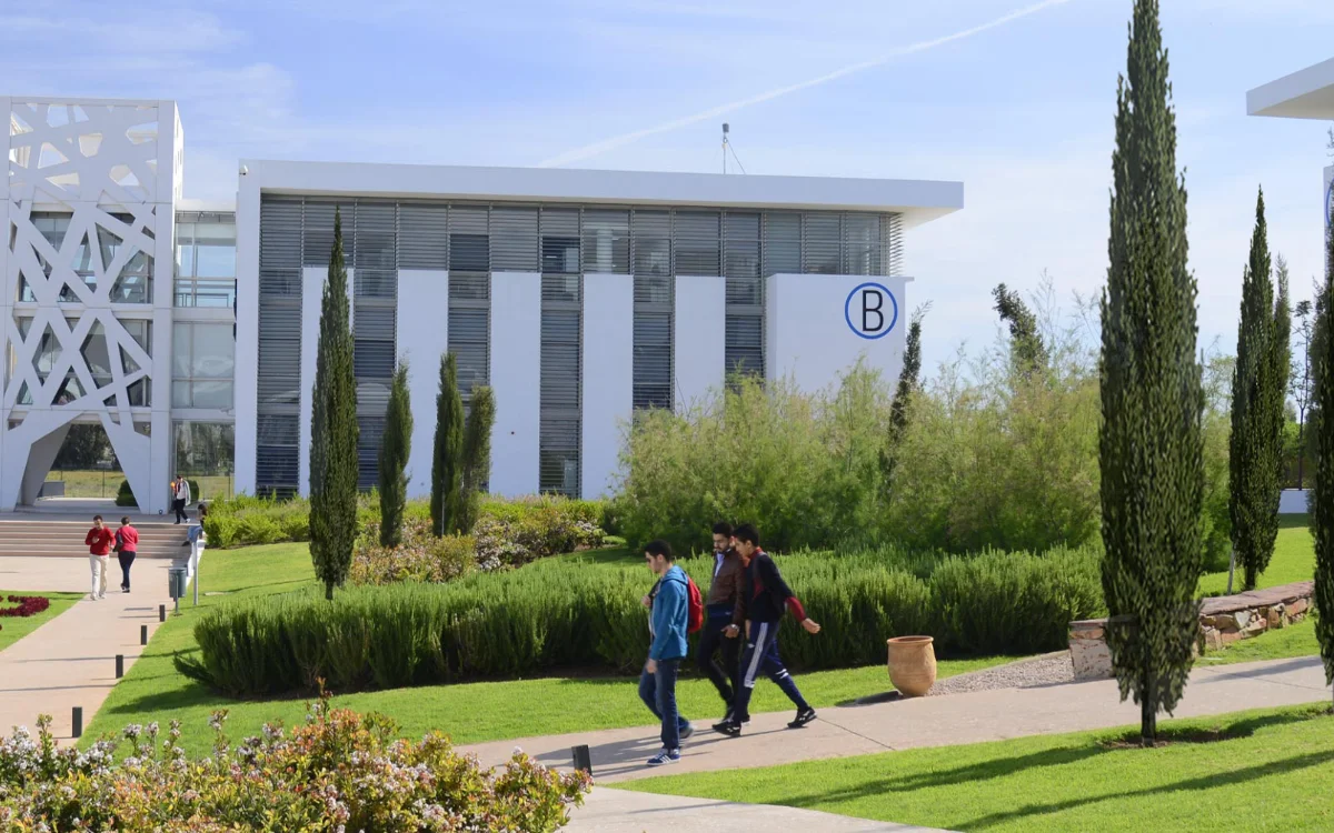 Marokkaanse universiteit ontslaat docente per direct na Senegal-racisme