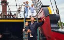 Luiers verschonen doet Badr Hari niet