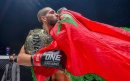 Ilias Ennahachi wint met indrukwekkende knock-out