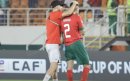 Mooie beelden: Ziyech troost Hakimi na nederlaag op Afrika Cup (video)