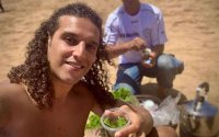 Ali B gaat full vegan (video)