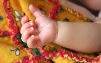 Vrouw verkoopt vijf baby's en legt zesde te vondeling in Marokko