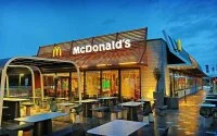 Eerste McDonald's langs Marokkaanse snelwegen open