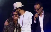 Bachir Abdou zingt « Twahachnak » voor zoon Saad Lamjarred (video)