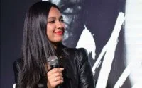 Manal maakt comeback met « Koulchi ban » (video)