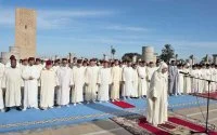 Moulay Hassan presideert regengebed (video)