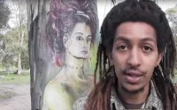 Tanger: schilder maakt van bomen echte kunstwerken (video)