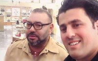 Nieuwe foto van Koning Mohammed VI met Algerijnse fan