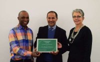 Marokkaanse wetenschapper Mustapha El Bouhssini krijgt award in Engeland