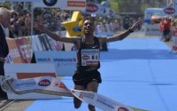 Marokkaan Salaheddine Bounasser wint marathon Wenen