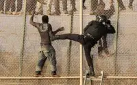 Marokko: dode en 19 gewonden bij grensovergang Melilla (video)