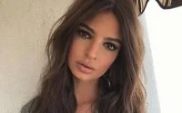 Actrice Emily Ratajkowski terug in Marokko (foto's)