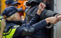 Nederland: Marokkaanse dansers als criminelen behandeld 