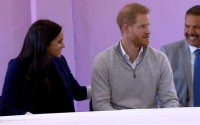 Prins Harry "verrast" door zwangerschap Meghan in Marokko (video)