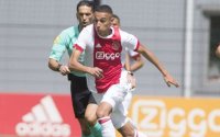 Noussair Mazraoui voor twee wedstrijden geschorst