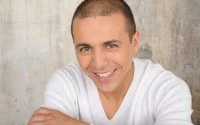 Algerijnse zanger Faudel spreekt over Mohammed VI en Marokkaanse nationaliteit (video)
