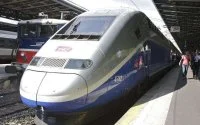 Verwarde Marokkaan stapt naakt op HSL en veroorzaakt paniek in Frankrijk