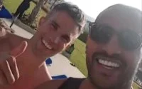 Van Persie ontmoette Badr Hari in Marokko: "Heel rustig en lief met zijn kinderen"
